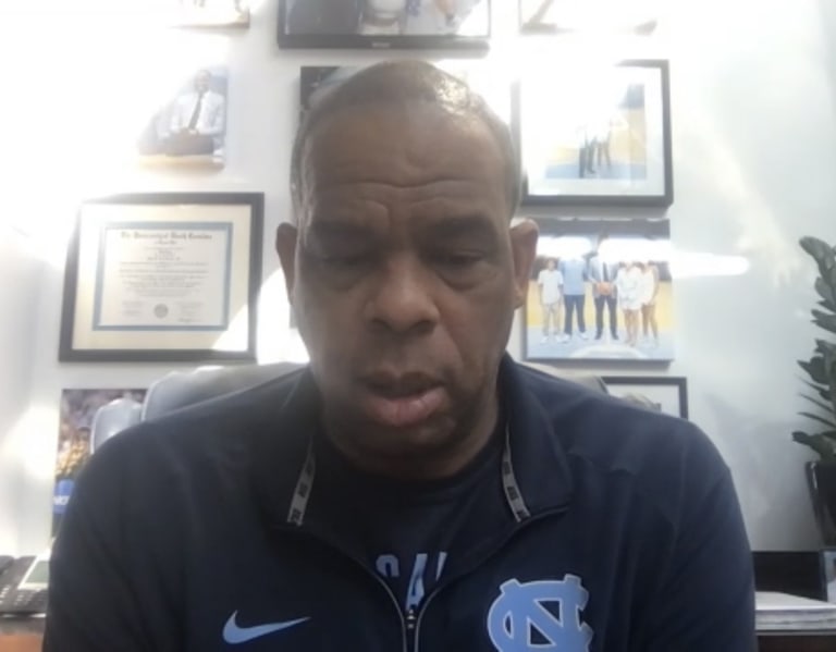 UNC coach Hubert Davis signs contract extension through 2027-28 ...